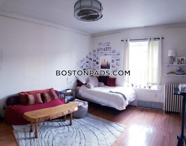 Photo - 53 Saint Stephen St