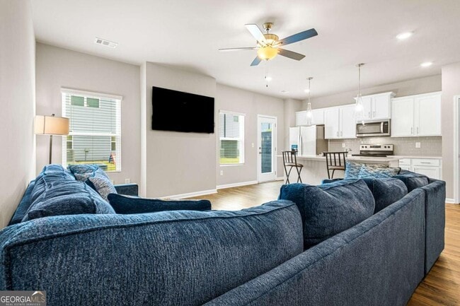 Photo - 1135 Elyse Ln