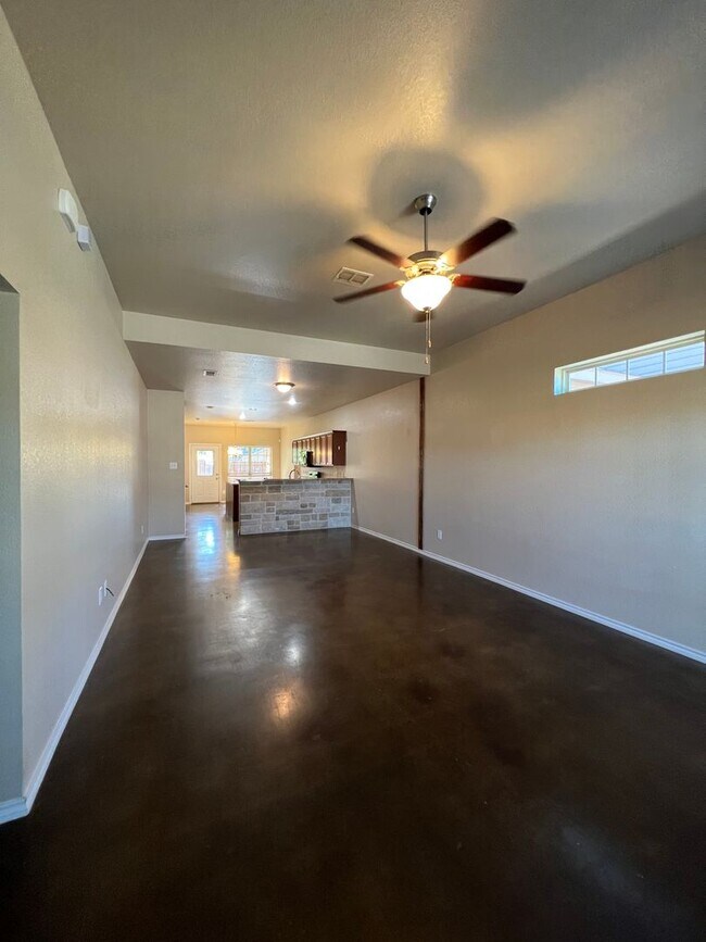 Photo - 908 Sun Down, Stephenville, TX 76401