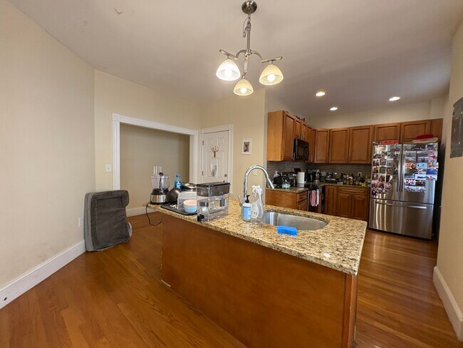 Photo - 184 Saint Paul St Unidad 1