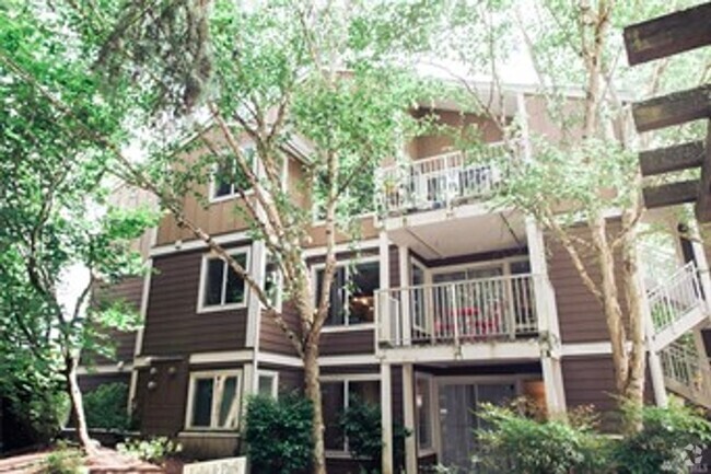 Building Photo - $300 off first months rent 2 Bedroom Condo... Unit 1201