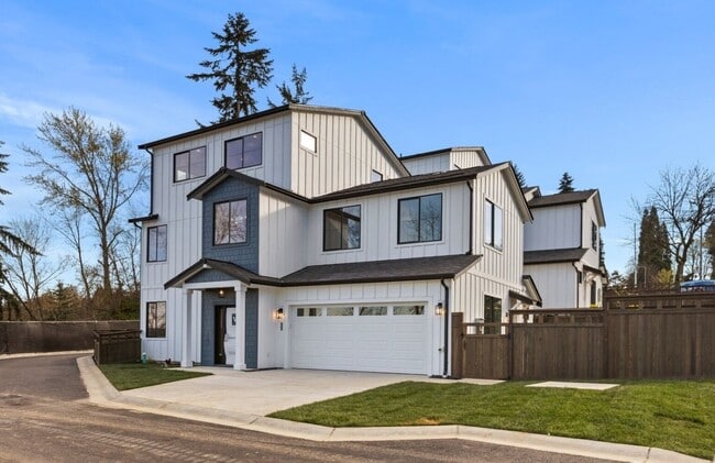 Building Photo - 9420 Olson Pl SW