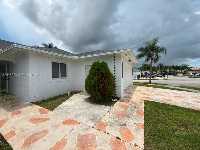 Photo - 14305 SW 182nd Terrace