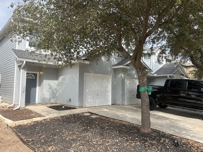 Photo - 7811 Kingsbury Wood Unidad 4