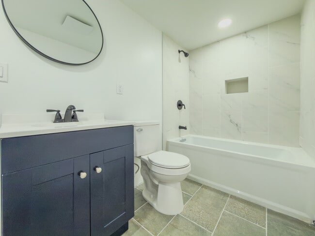 Photo - 11 Grandview Ave Unit 2