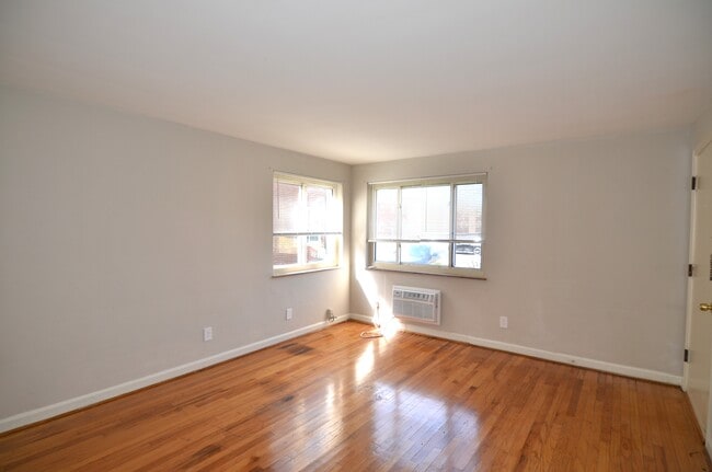 Photo - 3931 E Gatewood Ln Unit 2