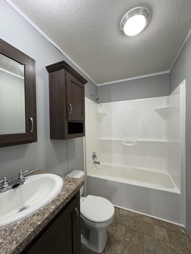 Photo - 67 W Manor St