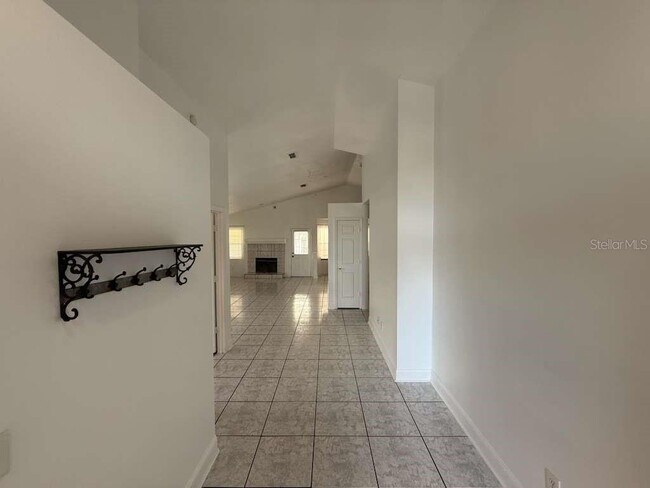 Photo - 2009 River Park Blvd