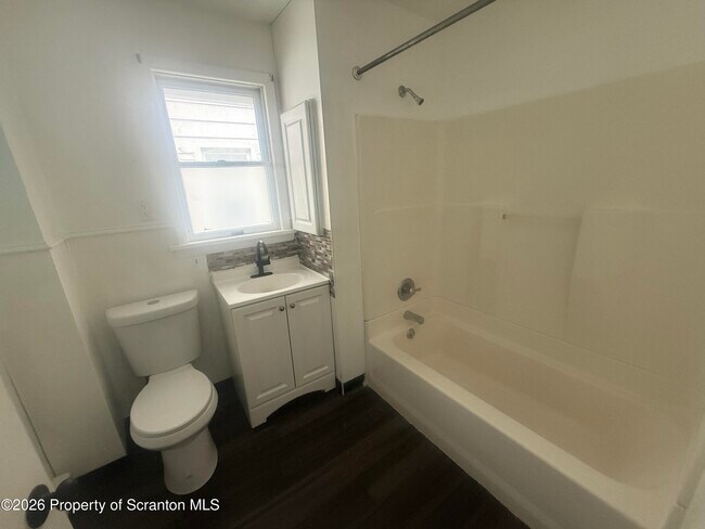 Photo - 310 21st Ave