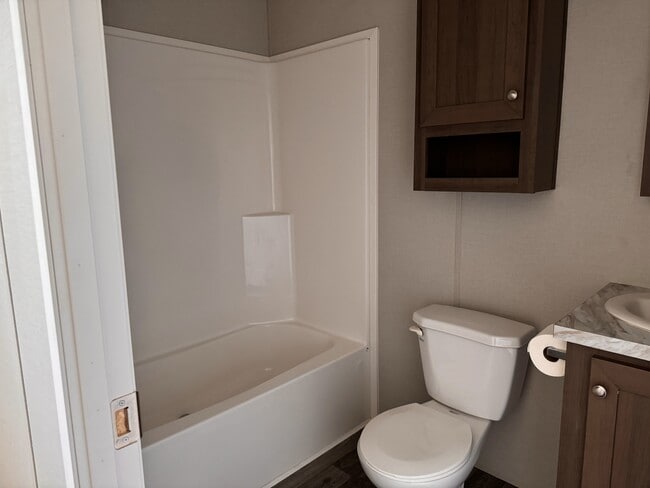 Photo - 5201 Chantelle Dr