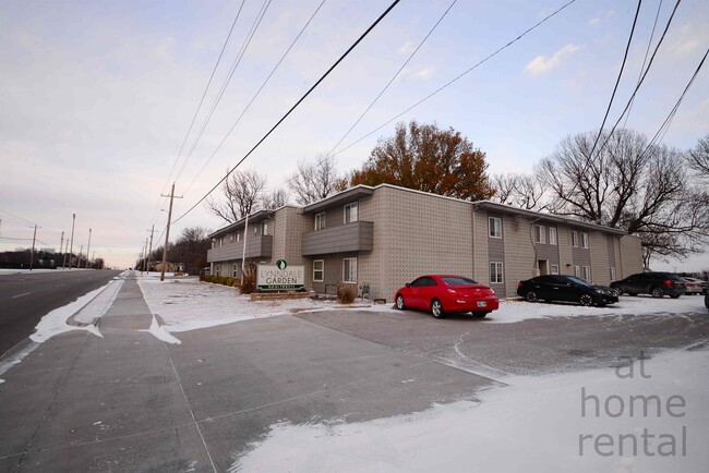 Photo - 109 S 9th St Townhome