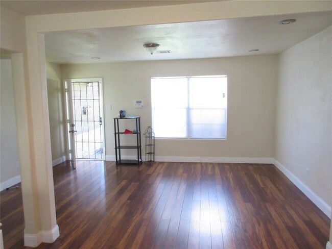 Photo - 10601 Murr Way