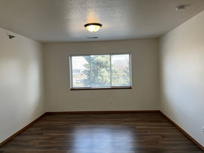 Photo - Gateway Apartments