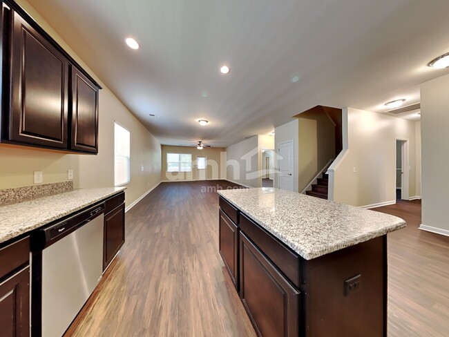 Photo - 266 Decatur Dr