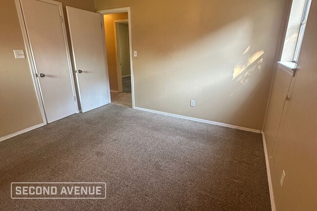 Photo - 10913 N McKinley Ave