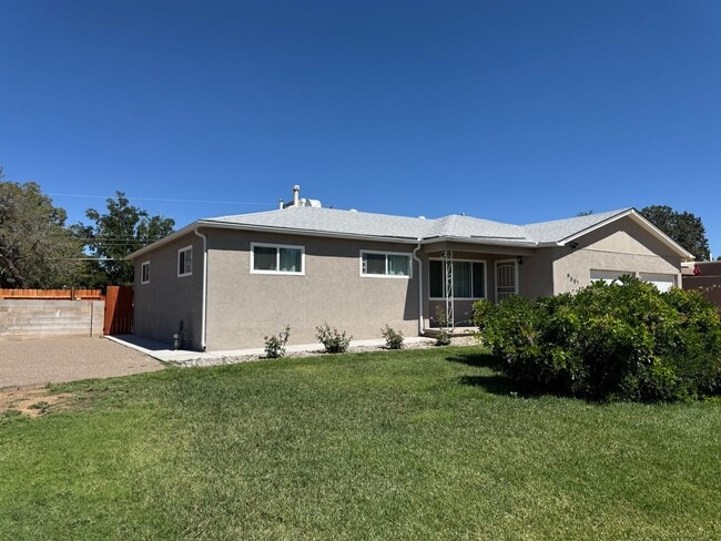 Photo - 9501 Arvilla Ave NE