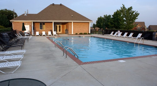 Community pool, basketball court, and playground for you to enjoy! - 140 Charlton Ln House