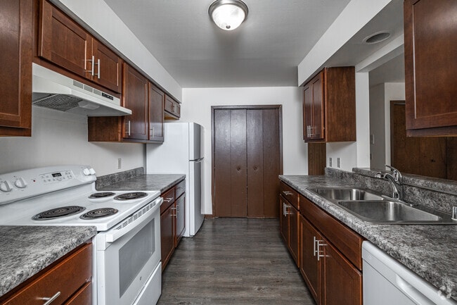 3BR, 2BA - 1,100SF - Kitchen - School Street Apartments