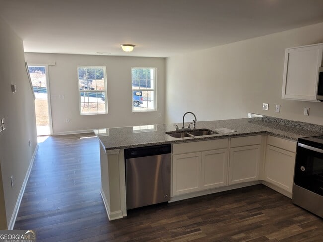 Photo - 1552 Austin Dr