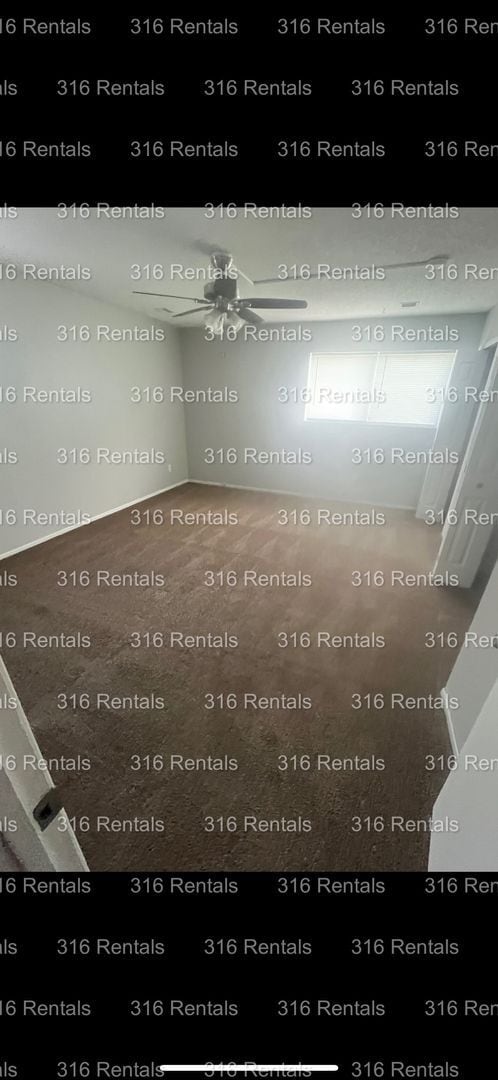 Building Photo - $850- 2 bed 1 bath - Townhomes