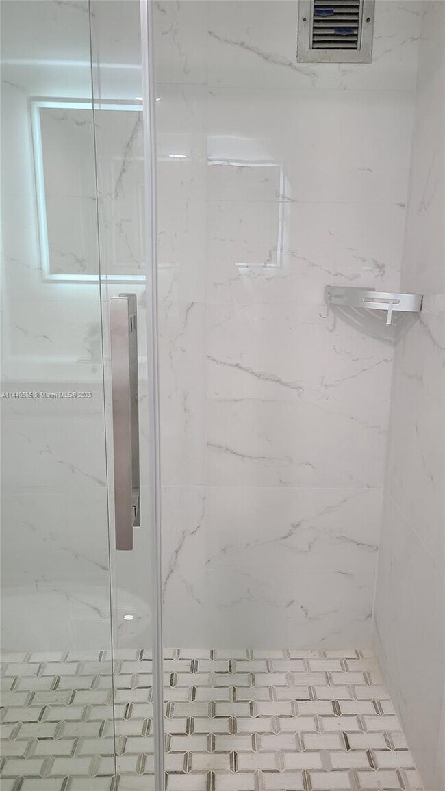 Photo - 2000 Atlantic Shores Blvd Unit 104