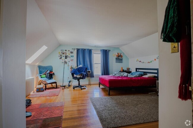 Building Photo - 130 Capen St Unit 130 Rental