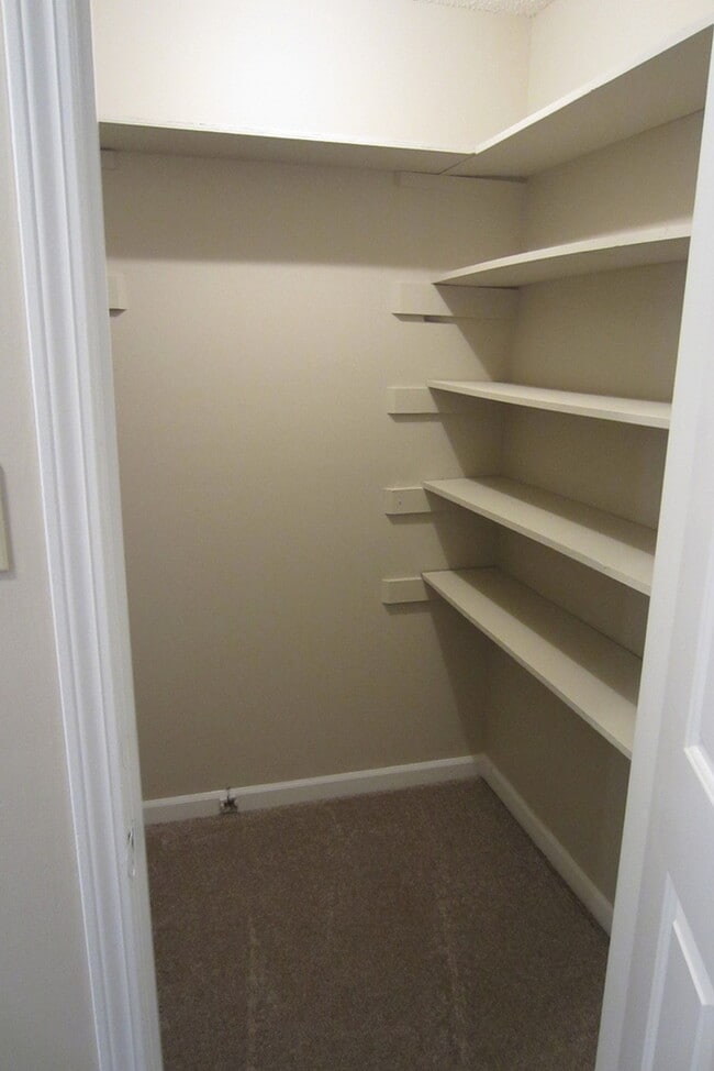 Photo - Now Leasing a 3-bedroom 2 bath home in Bar...