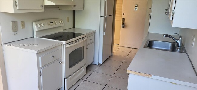 Photo - 1300 NE Miami Gardens Dr Unit 407E