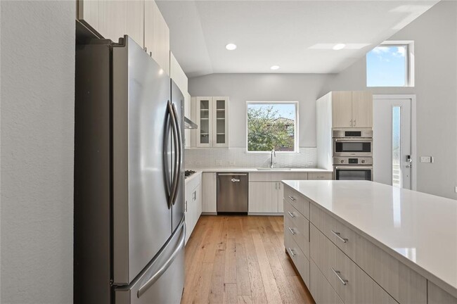 Photo - 6333 Florencia Ln