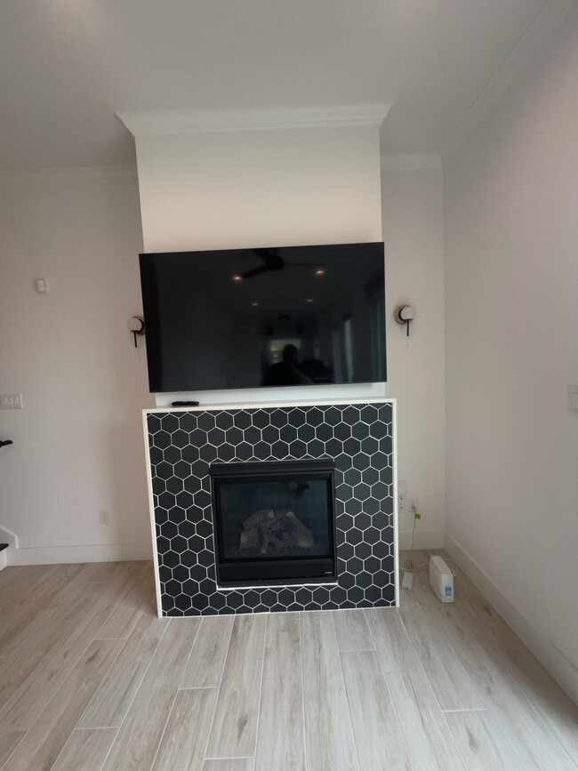 Photo - 1423 Holly St
