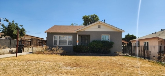 Photo - 1725 Bernard St