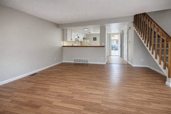 Building Photo - 1840 Monterey Rd Unit D
