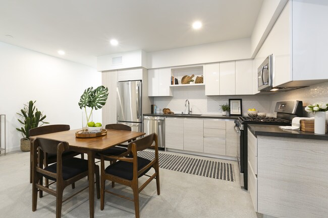 Photo - The Modern LA