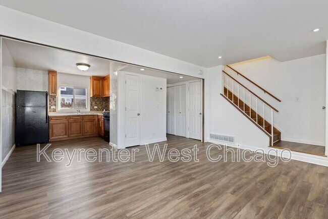 Photo - 1533 McKool Ave