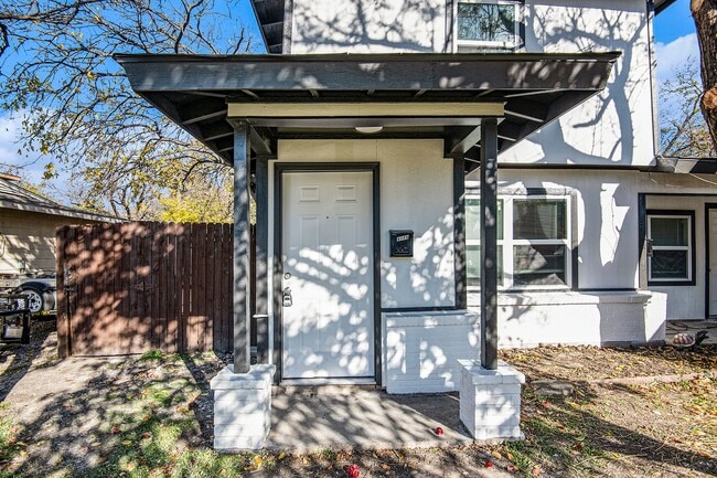 Photo - 408 Dawson Cir