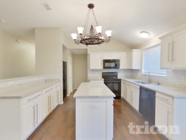 Photo - 1505 Redman Dr