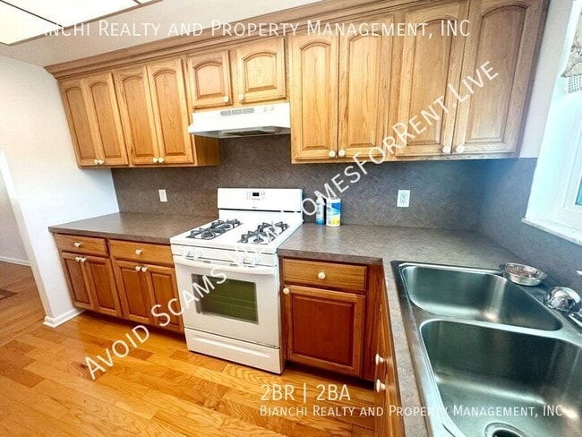 Photo - 1819 Shore Dr S Unit #307