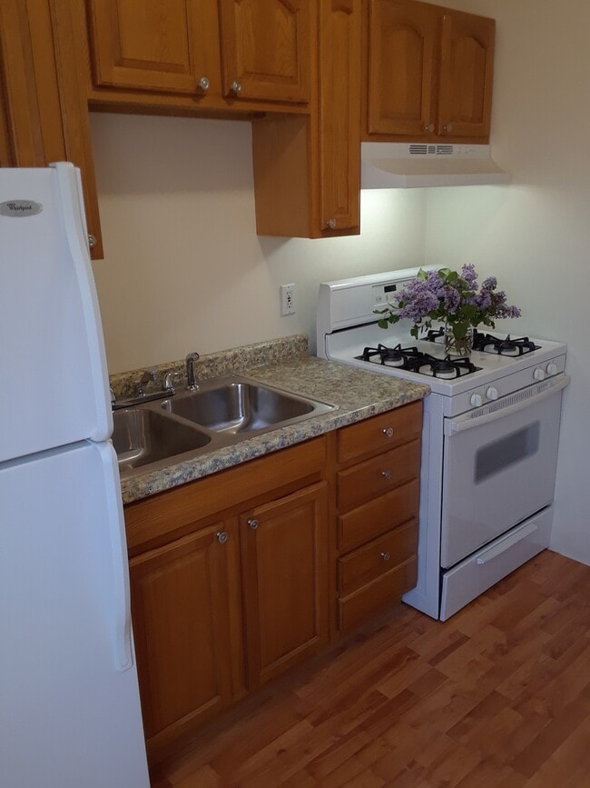 Building Photo - 32 Norfolk St Unit 3W Rental