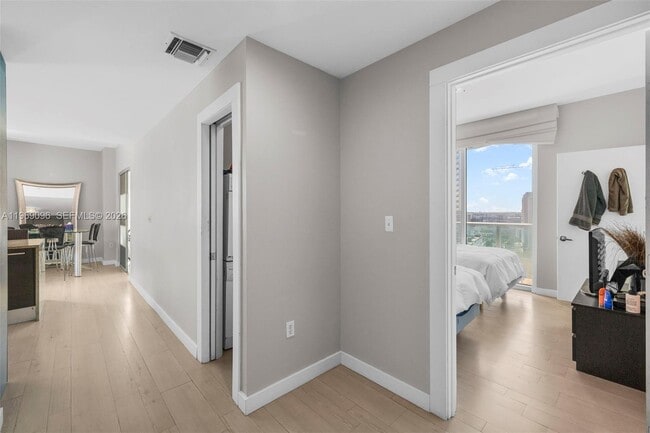 Photo - 900 Biscayne Blvd Unit 2401