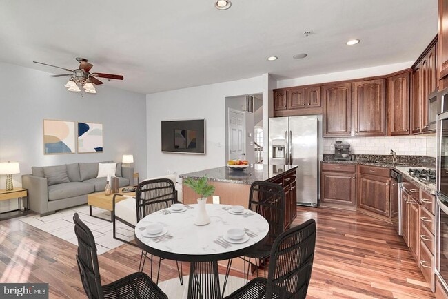 Photo - 7576 Maidenhead Dr