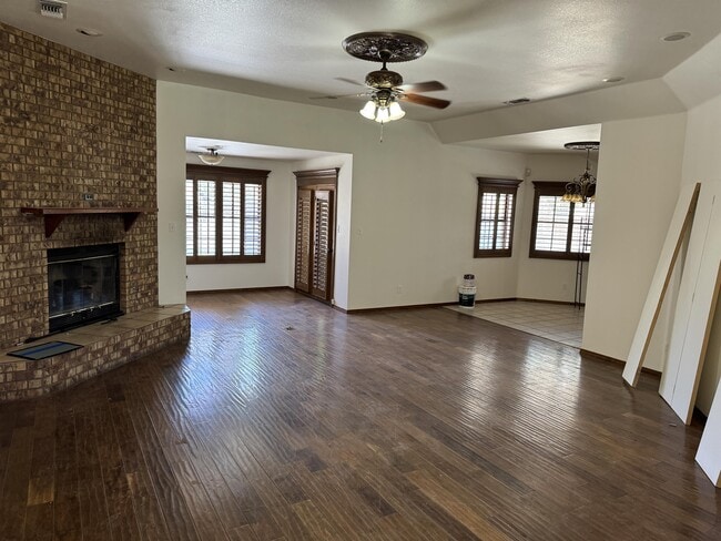 Photo - 3703 Bandolina Ave