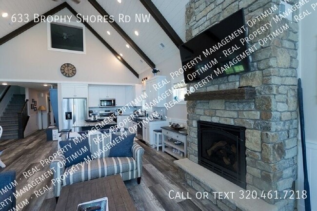 Photo - 633 Brophy Shores Rd NW