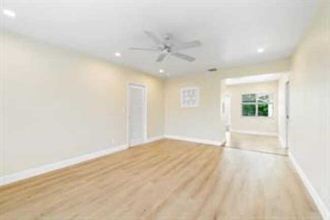 Photo - 1209 NE 18th Ave Unit 1201