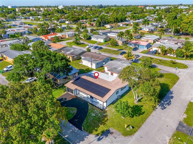 Photo - 2600 NW 68th Way
