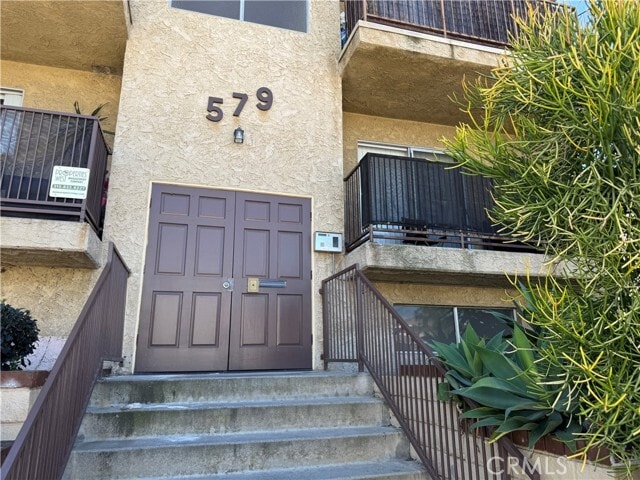 Photo - 579 W 14th St Unit 4