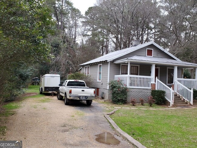 Photo - 220 Johnson Dr