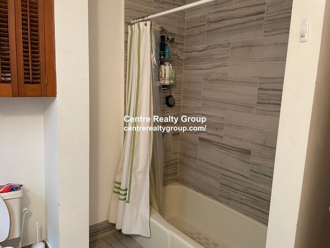 Photo - 33 Jefferson St Unit 1