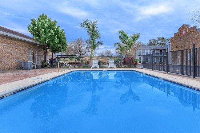 Photo - Heritage Square