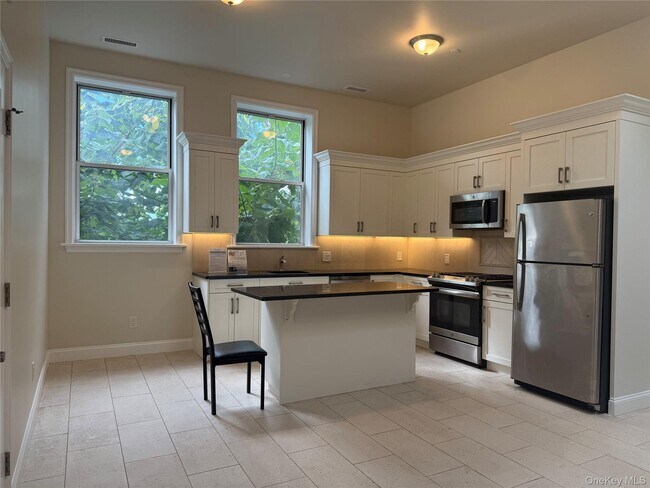 Photo - 125 Main St Unit 1B
