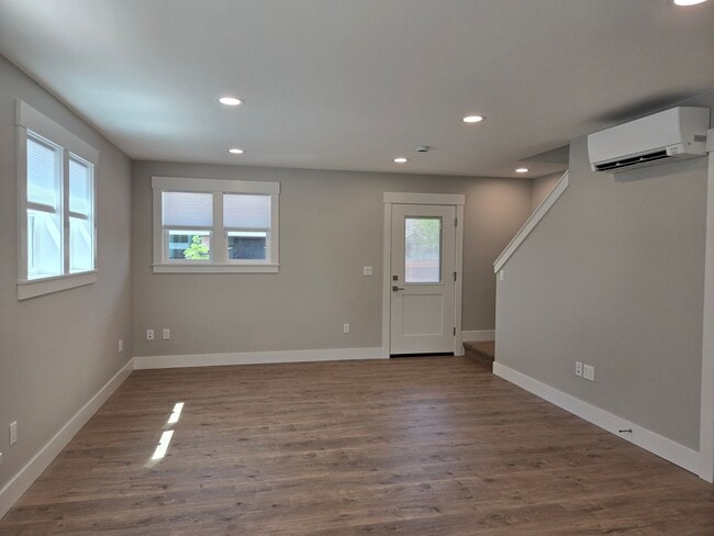 Photo - 9136 N Portsmouth Ave